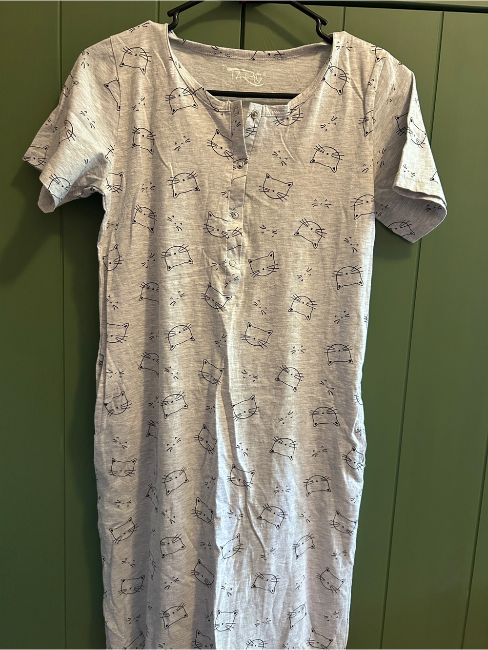 Taro Light Gray Cat Print Nightgown